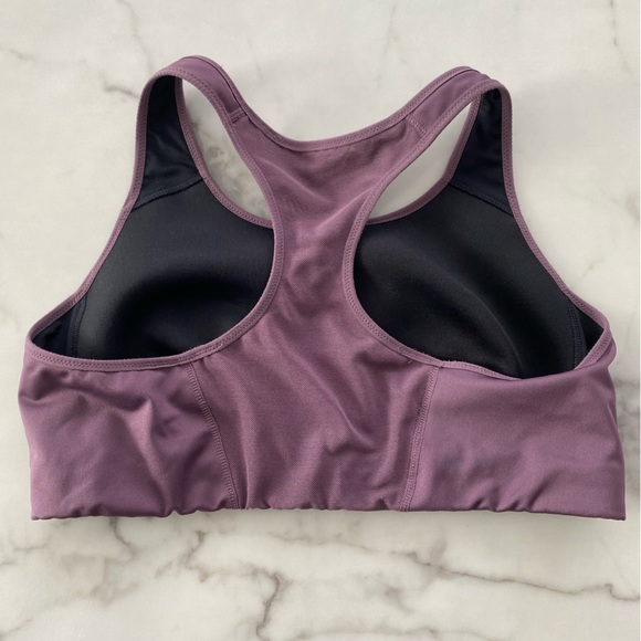 Nike Sports Bra - Size L - Picture 2 of 3